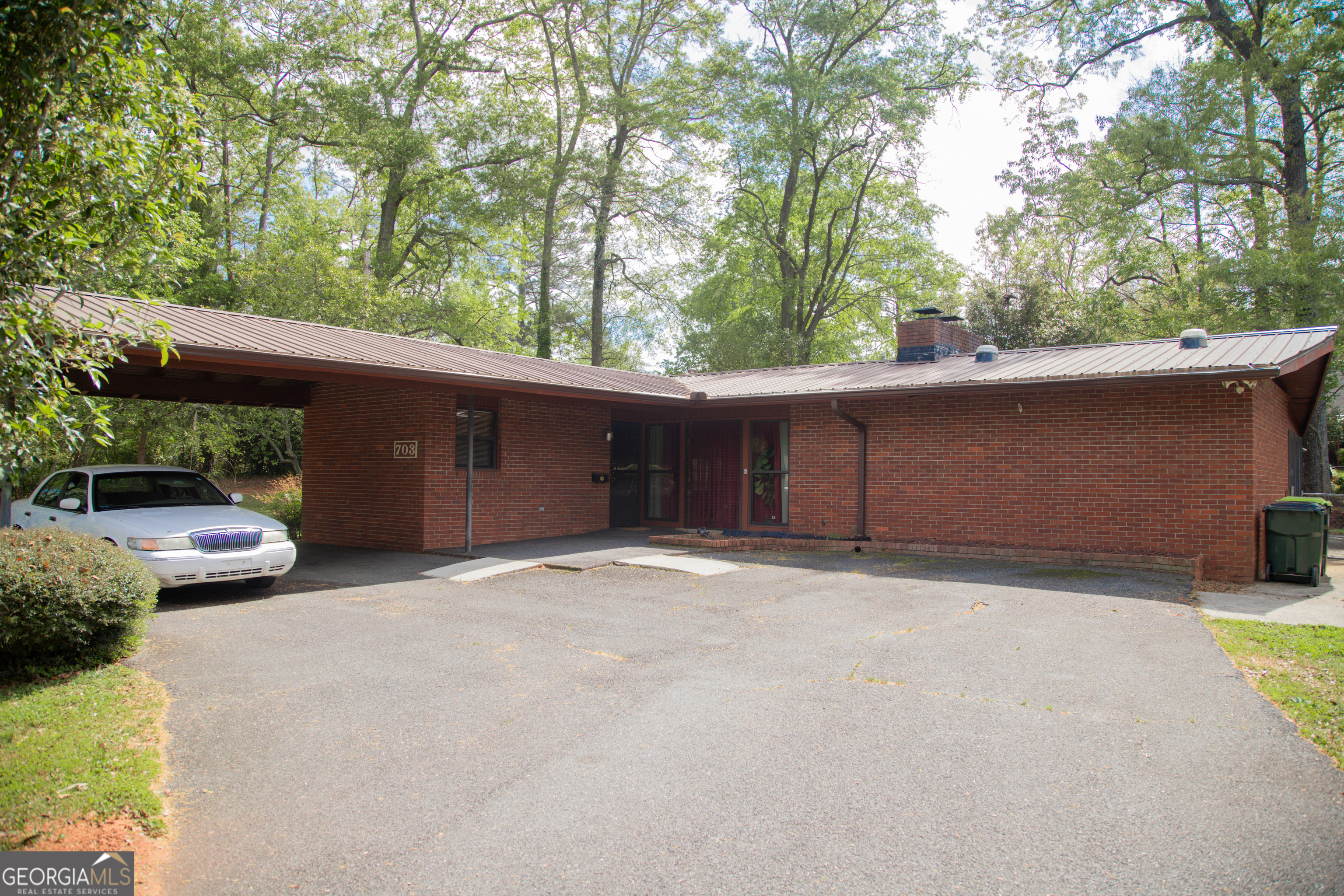 703 Greenwood Road Thomaston GA 30286