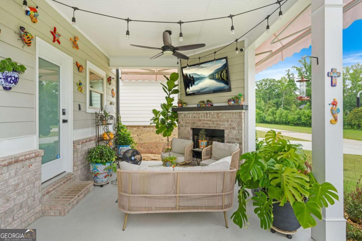 2326 Britt Street Grayson GA 30017