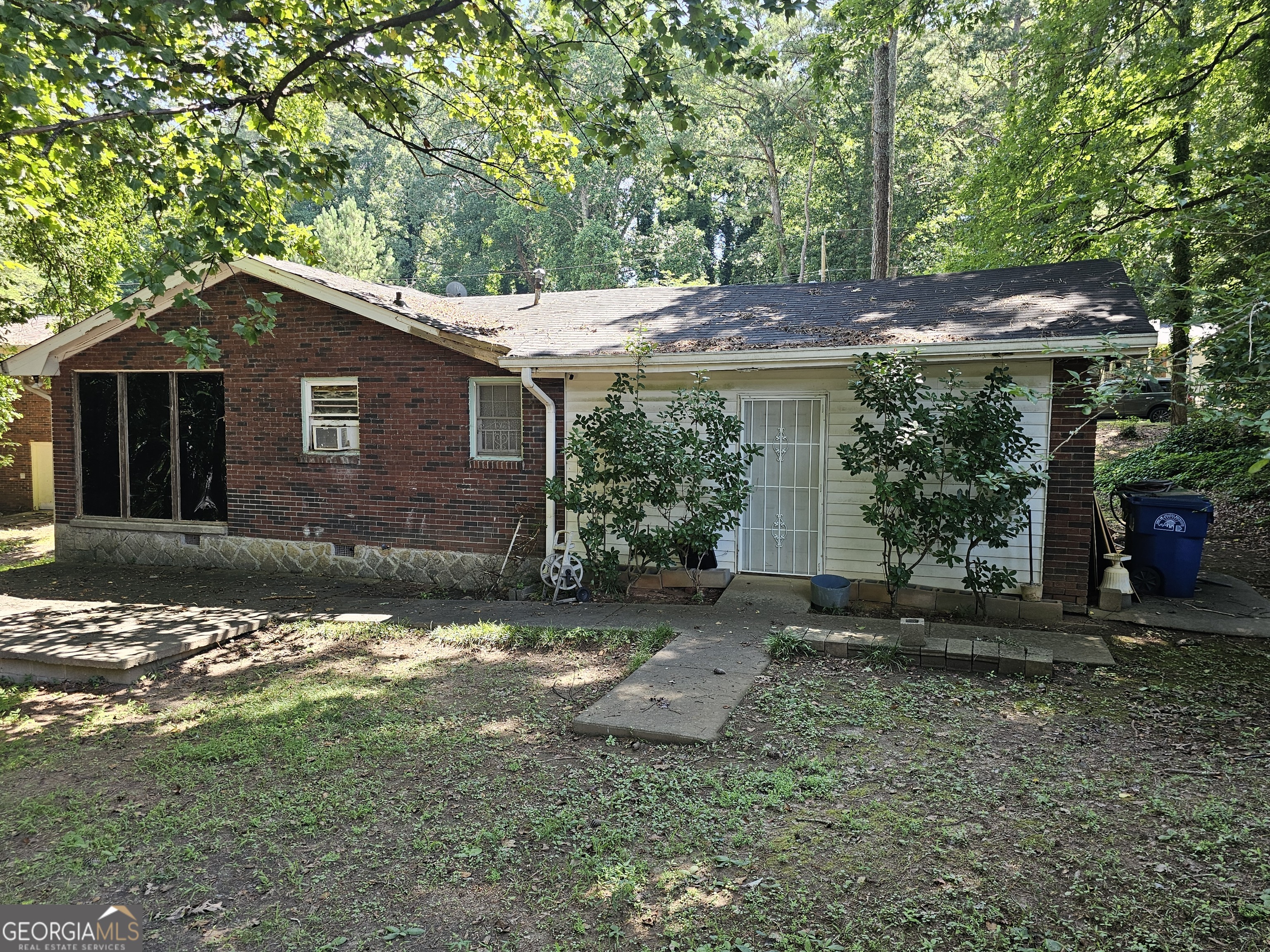 2395 Durango Road SW Atlanta GA 30331