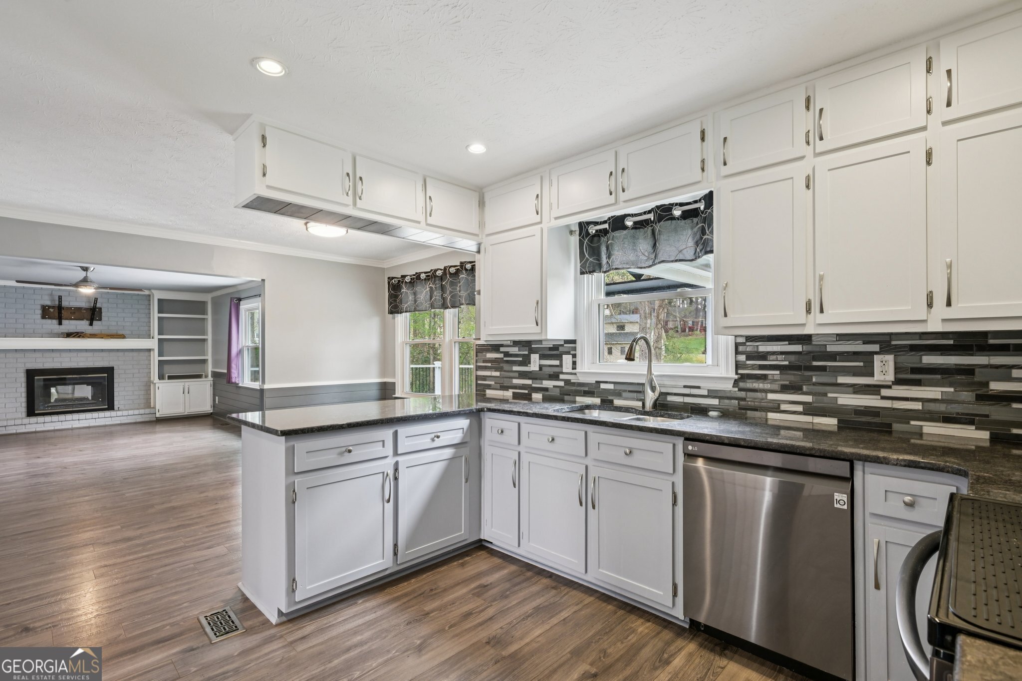 2241 Deer Oaks Trail Lawrenceville GA 30044