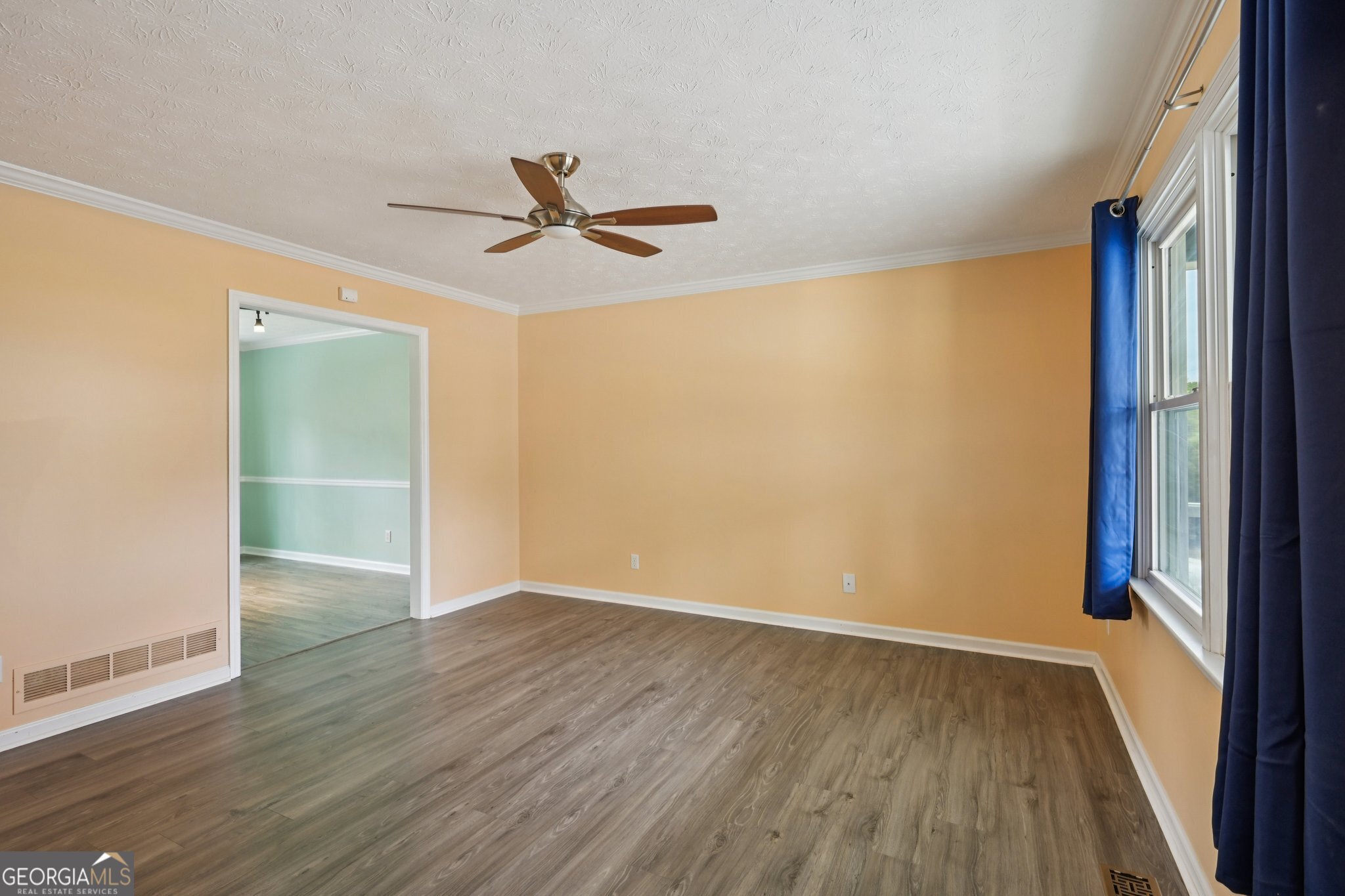 2241 Deer Oaks Trail Lawrenceville GA 30044