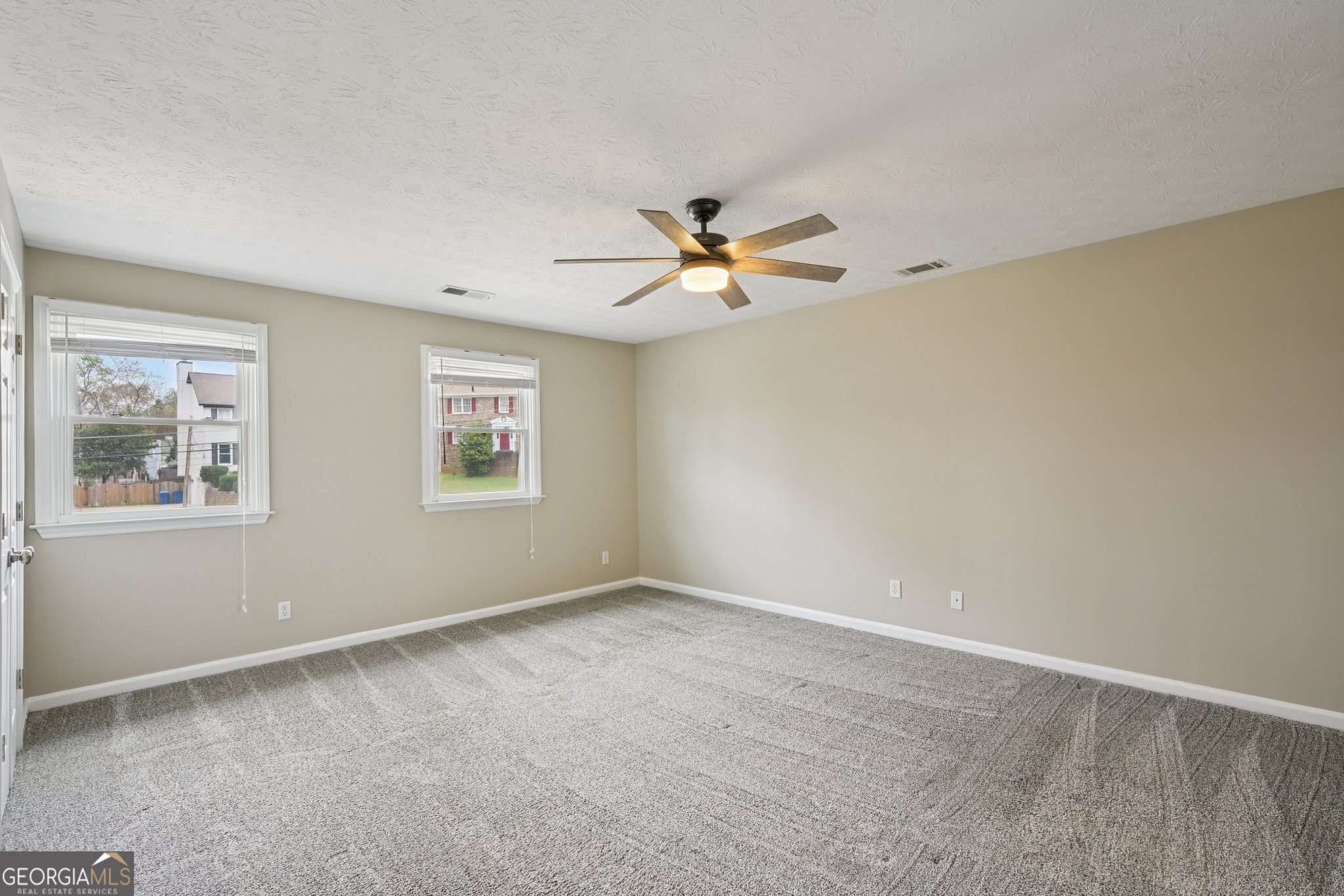 2241 Deer Oaks Trail Lawrenceville GA 30044