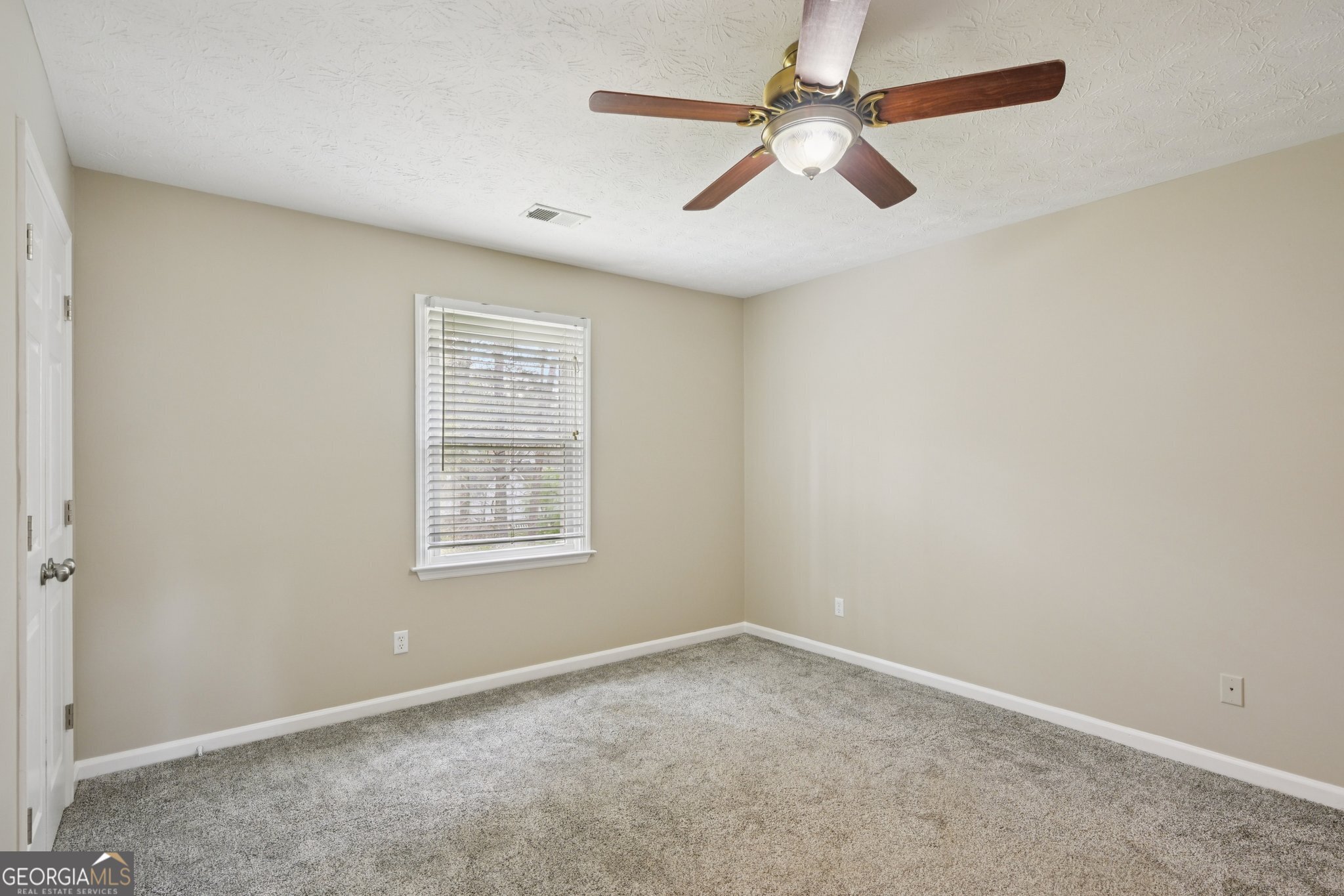 2241 Deer Oaks Trail Lawrenceville GA 30044