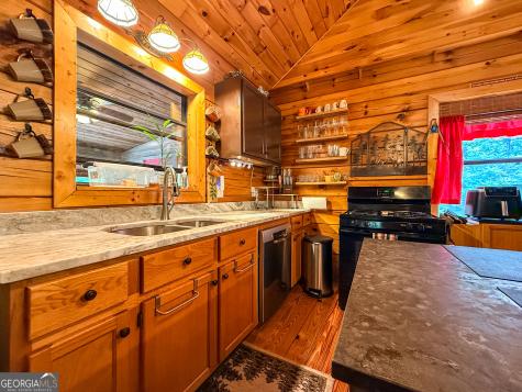 141 Cady Lane Cleveland GA 30528