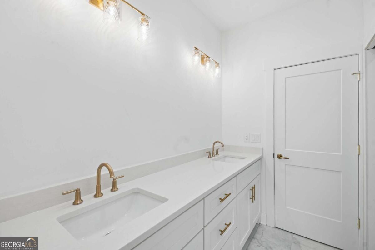 10745 Waters Road Alpharetta GA 30022