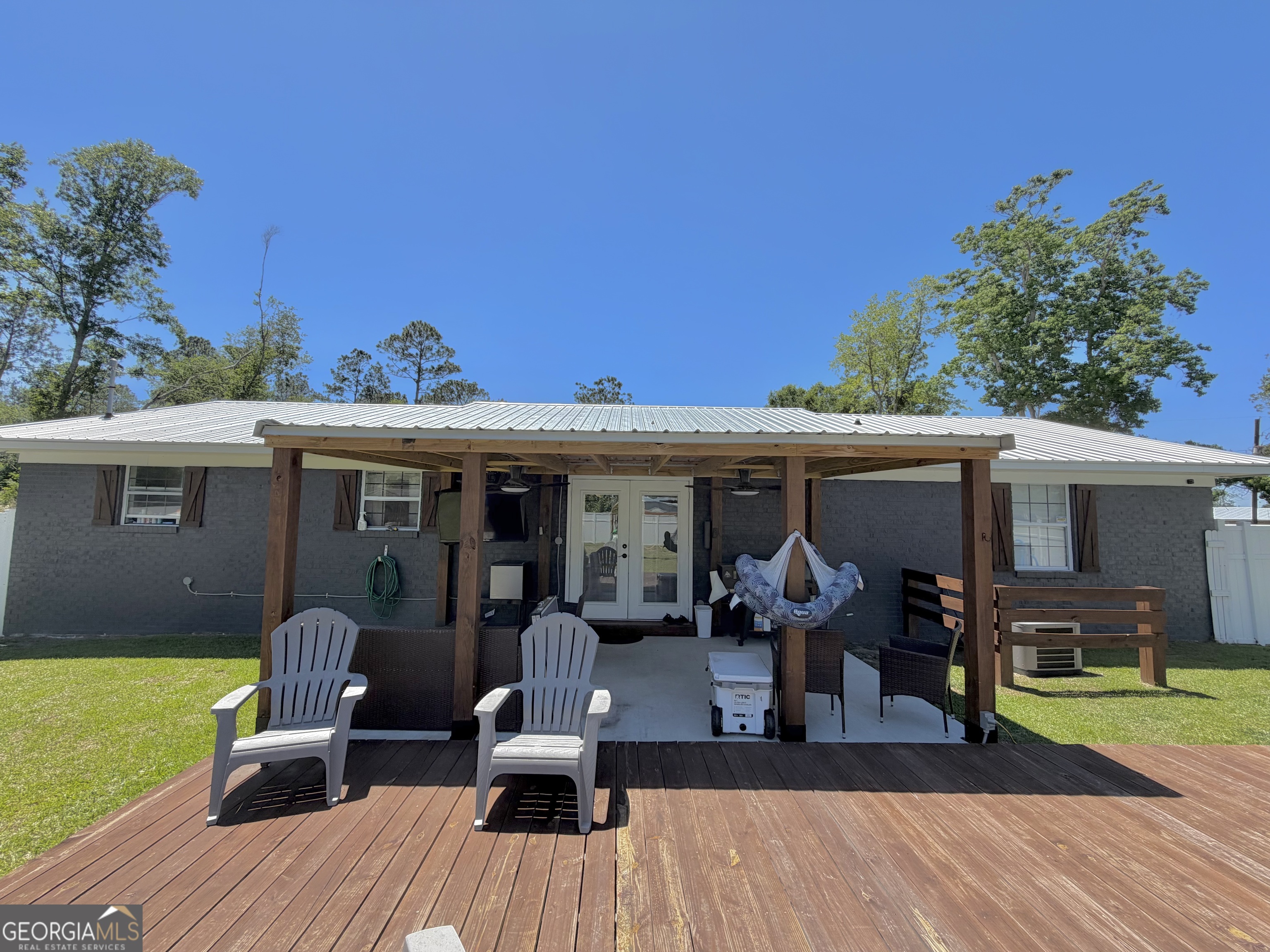 53 Carey Drive Hazlehurst GA 31539