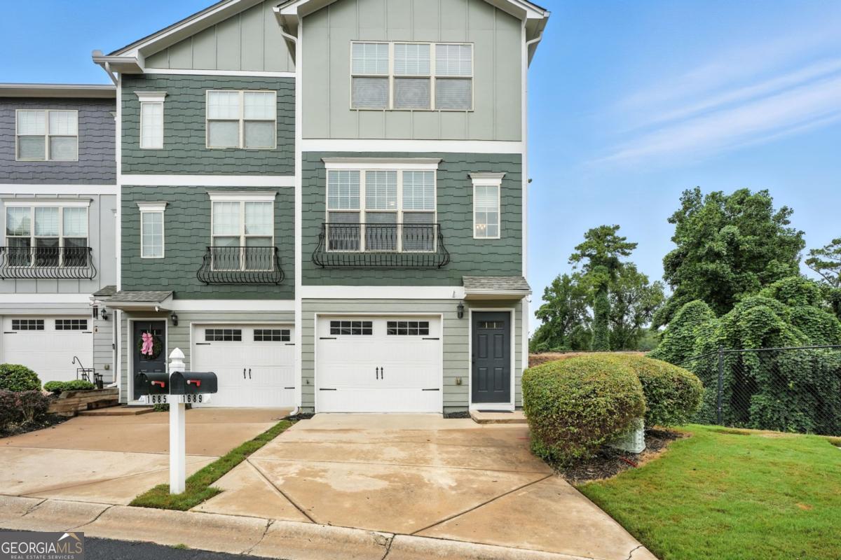 1689 Liberty Parkway NW Atlanta GA 30318
