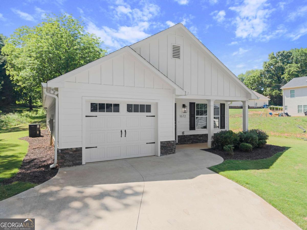 1672 Meadow Lark Lane Gainesville GA 30501