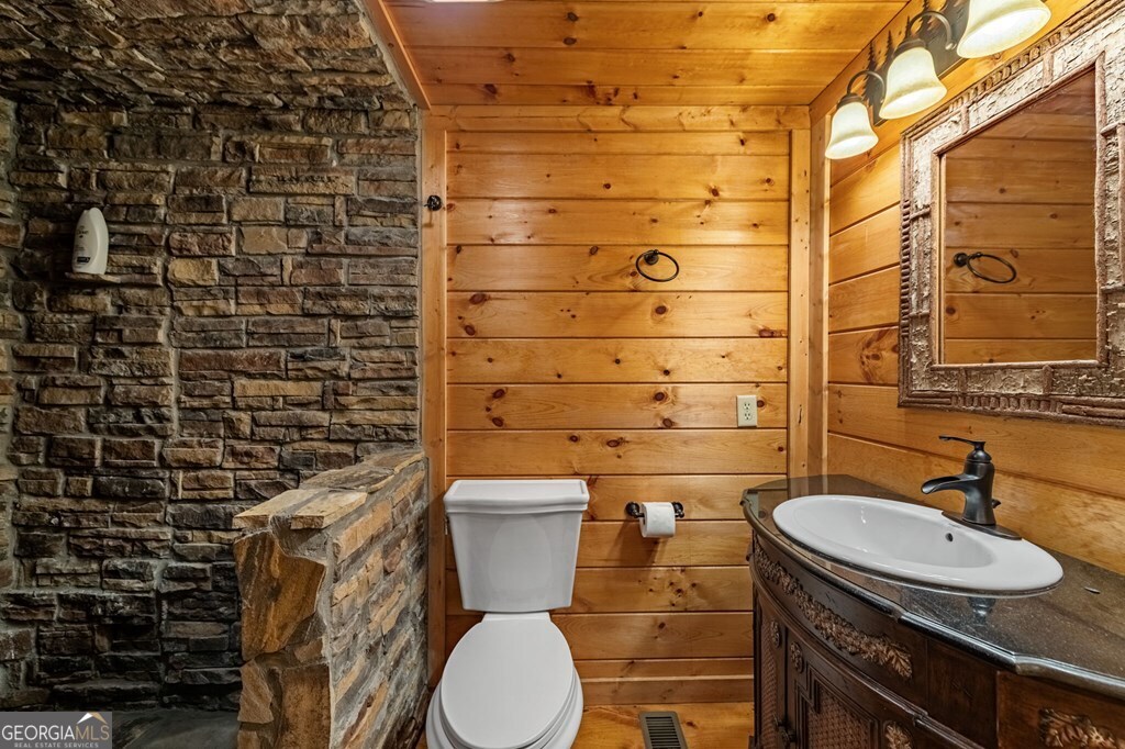 120 N Riverview Lane Ellijay GA 30536