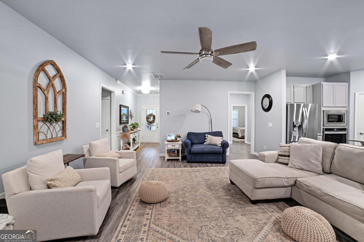 115 Creekside Bluff Way Auburn GA 30011