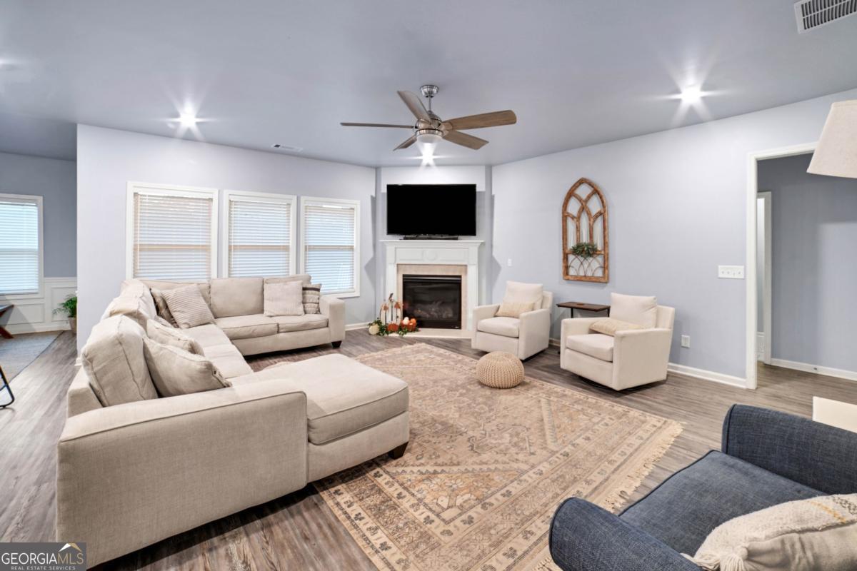 115 Creekside Bluff Way Auburn GA 30011