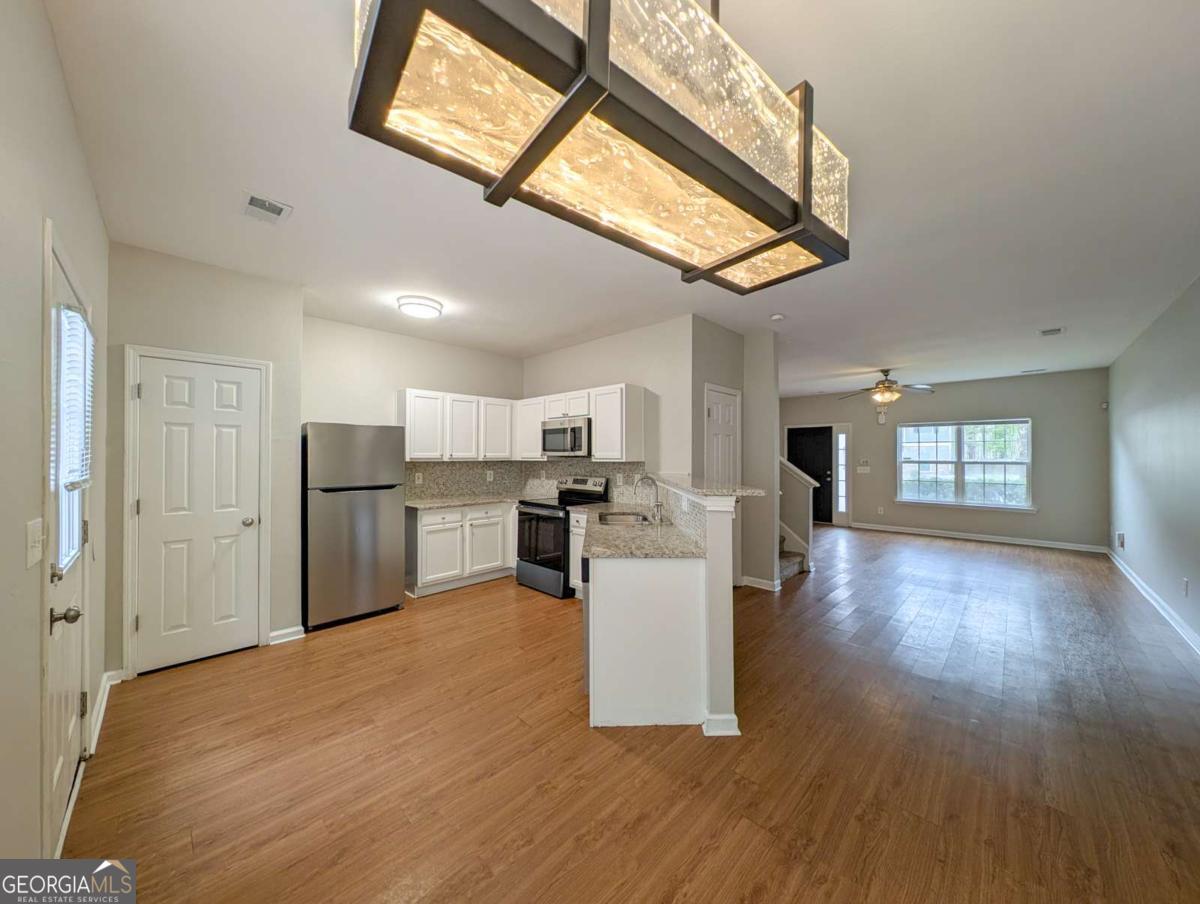 511 Creel Lane Atlanta GA 30349