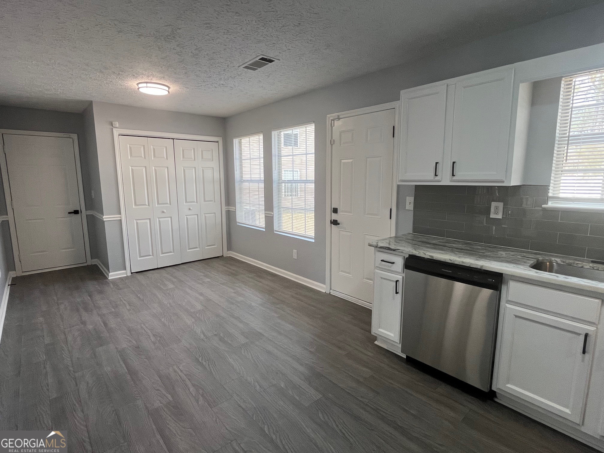 9221 Green Side Path Riverdale GA 30274