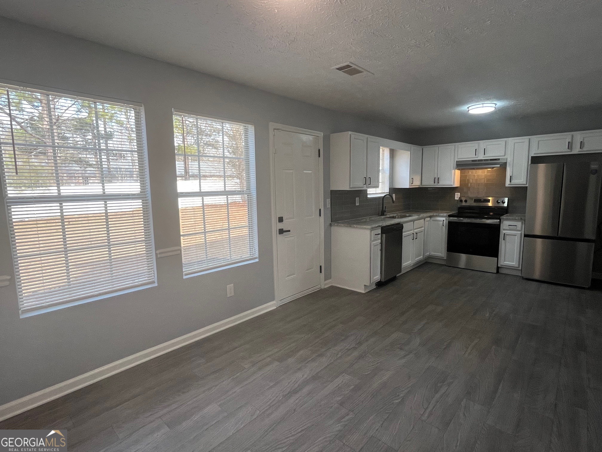 9221 Green Side Path Riverdale GA 30274