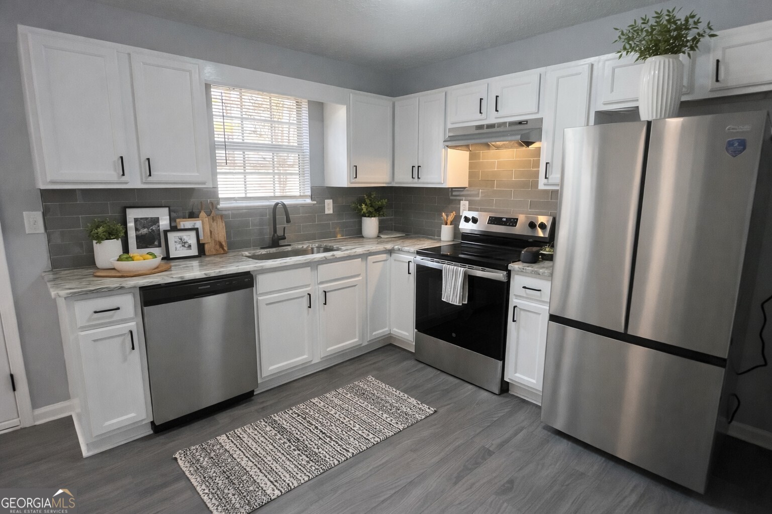 9221 Green Side Path Riverdale GA 30274