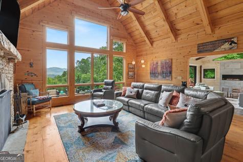 557 Fox Trot Road Clayton GA 30525