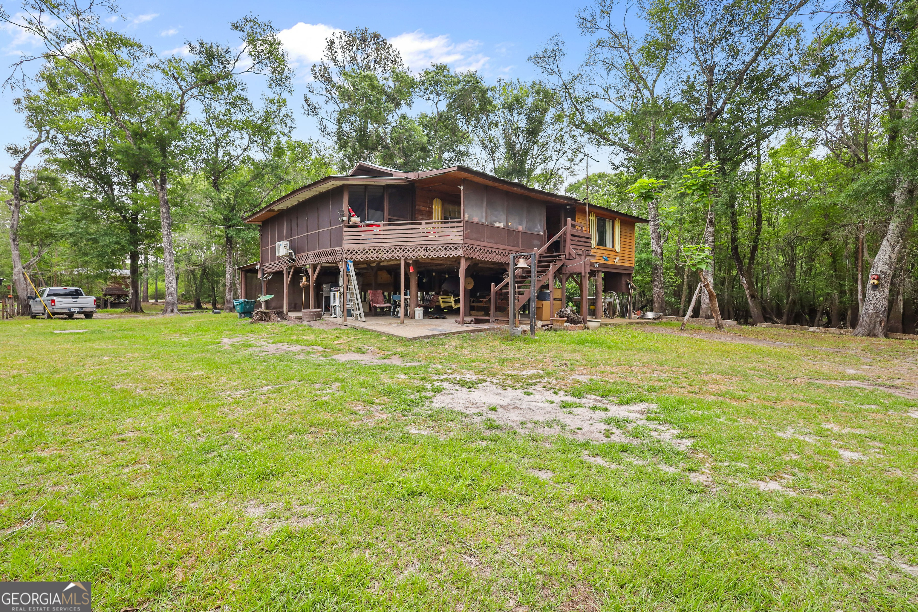 10 Cabin Road Nahunta GA 31553