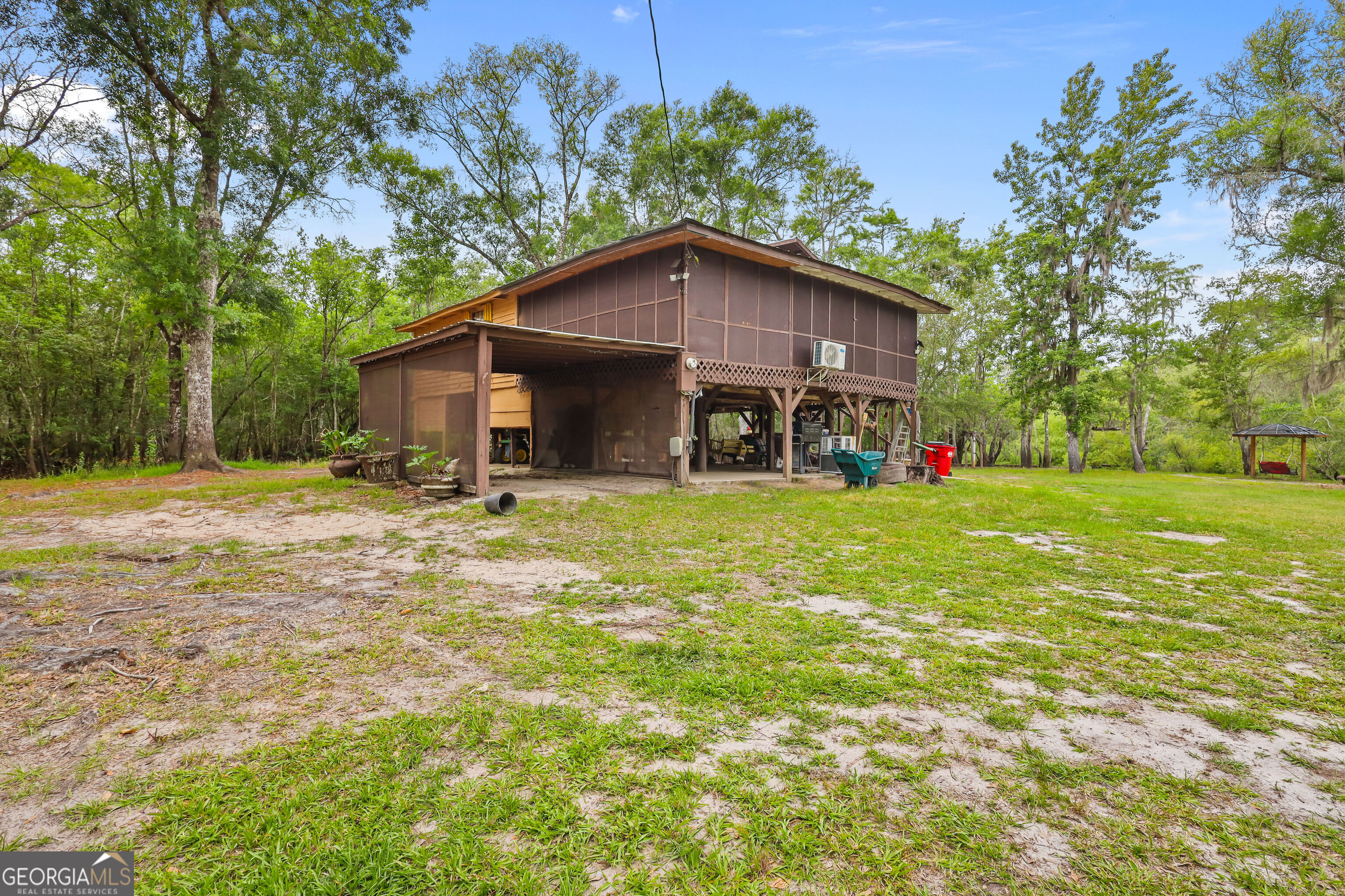 10 Cabin Road Nahunta GA 31553