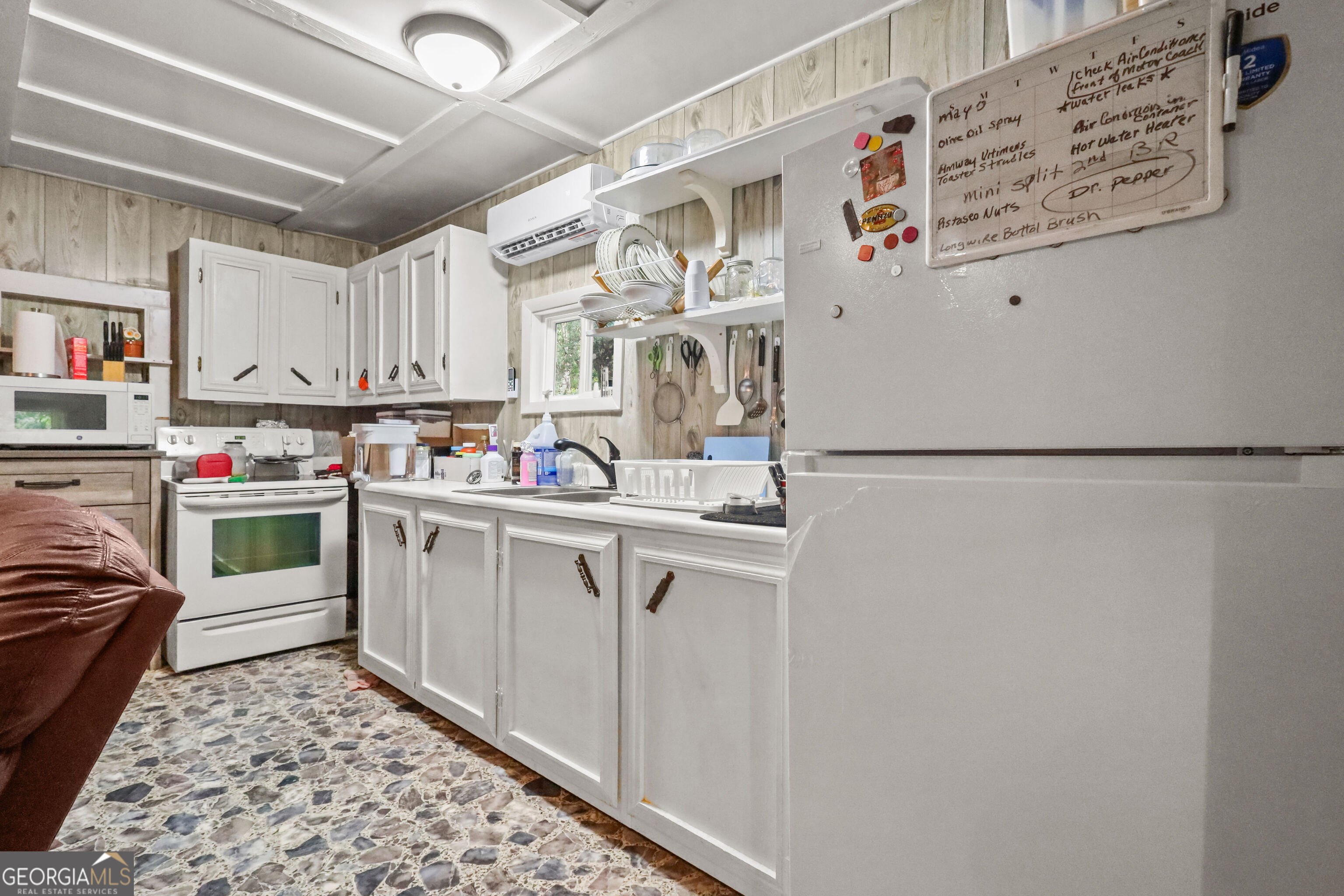 10 Cabin Road Nahunta GA 31553