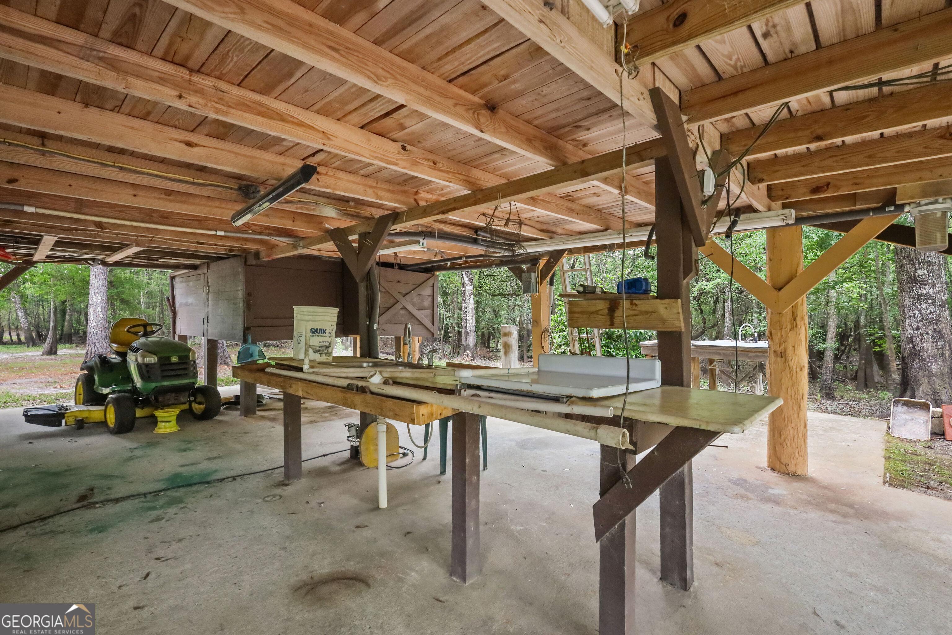10 Cabin Road Nahunta GA 31553