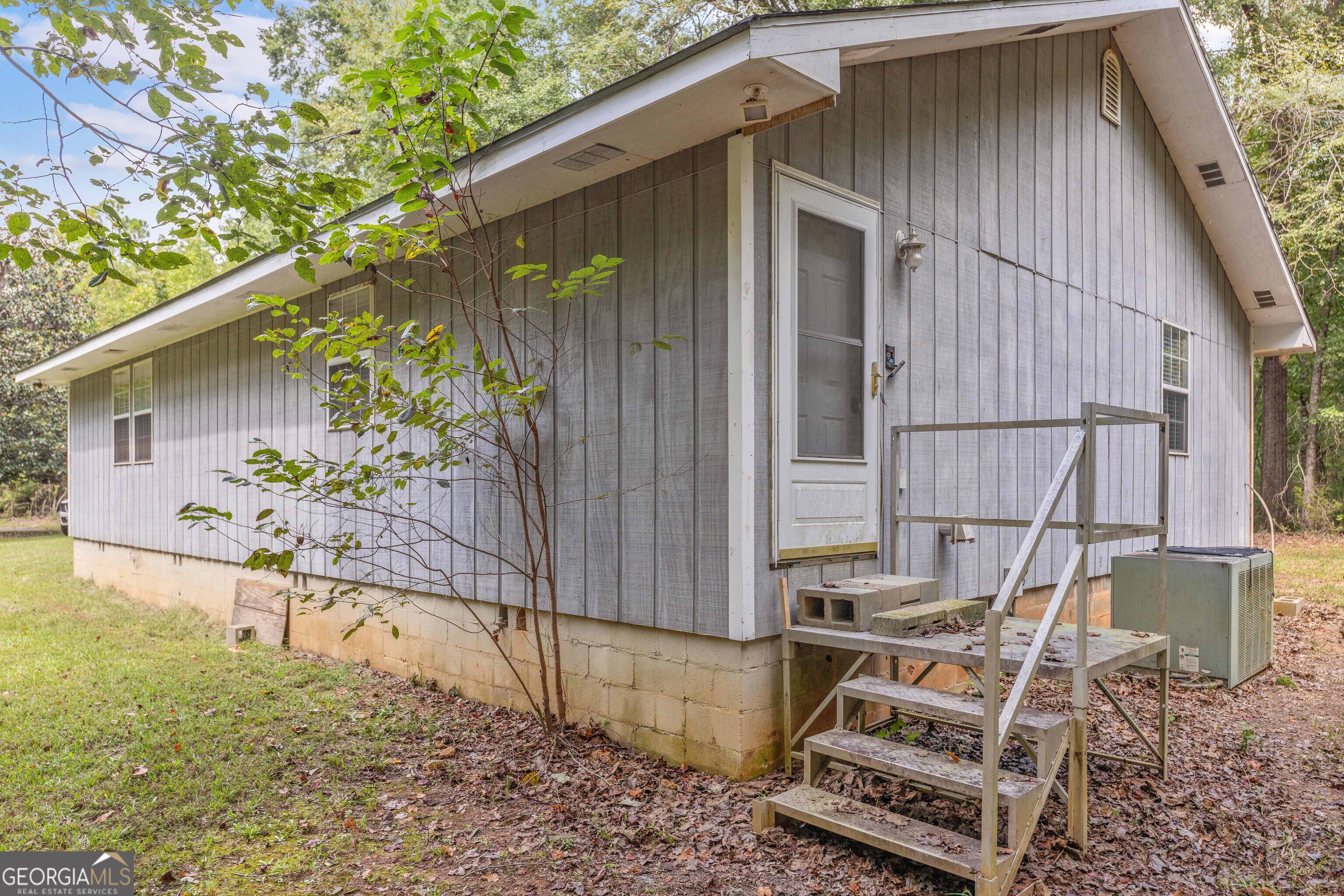5301 Geneva Highway Talbotton GA 31827