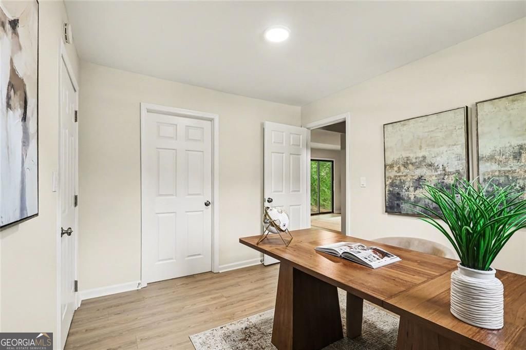 2546 Candler Woods Drive Decatur GA 30032