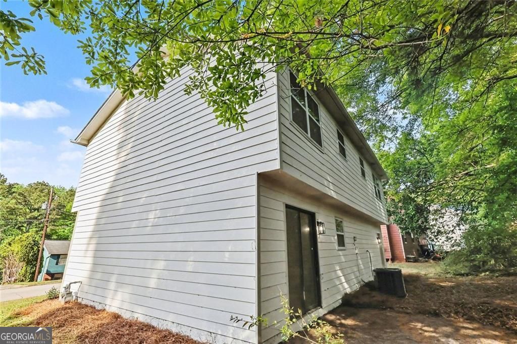 2546 Candler Woods Drive Decatur GA 30032