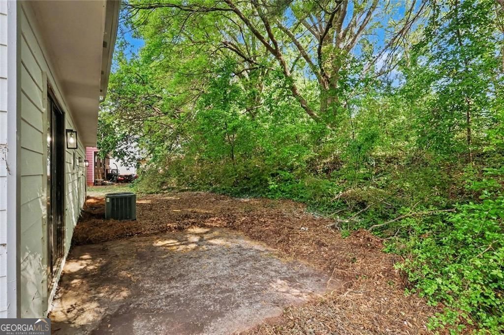 2546 Candler Woods Drive Decatur GA 30032
