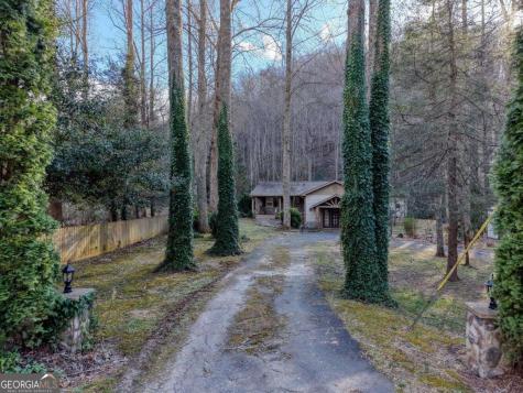 4868 Swallows Creek Road Hiawassee GA 30546