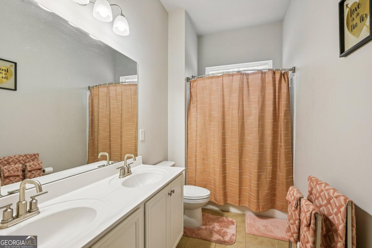 290 Calebee Avenue Senoia GA 30276