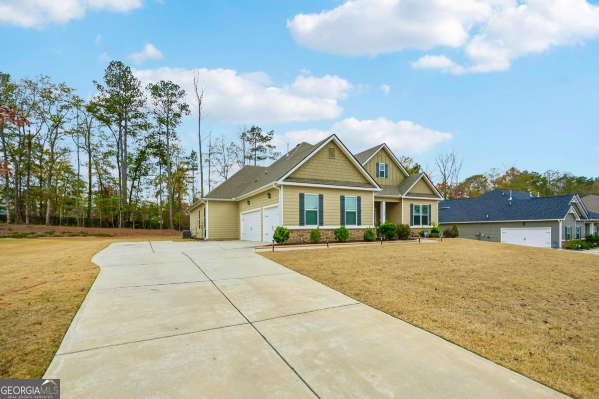 290 Calebee Avenue Senoia GA 30276