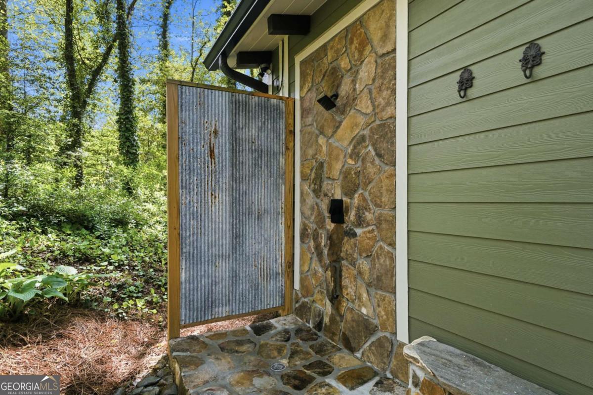 10758 Chatsworth Highway Ellijay GA 30540