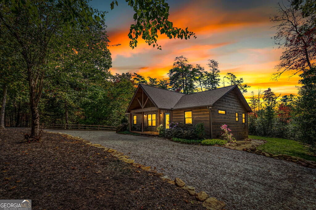 329 Autumn Ridge Drive Mineral Bluff GA 30559