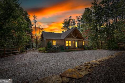 329 Autumn Ridge Drive Mineral Bluff GA 30559