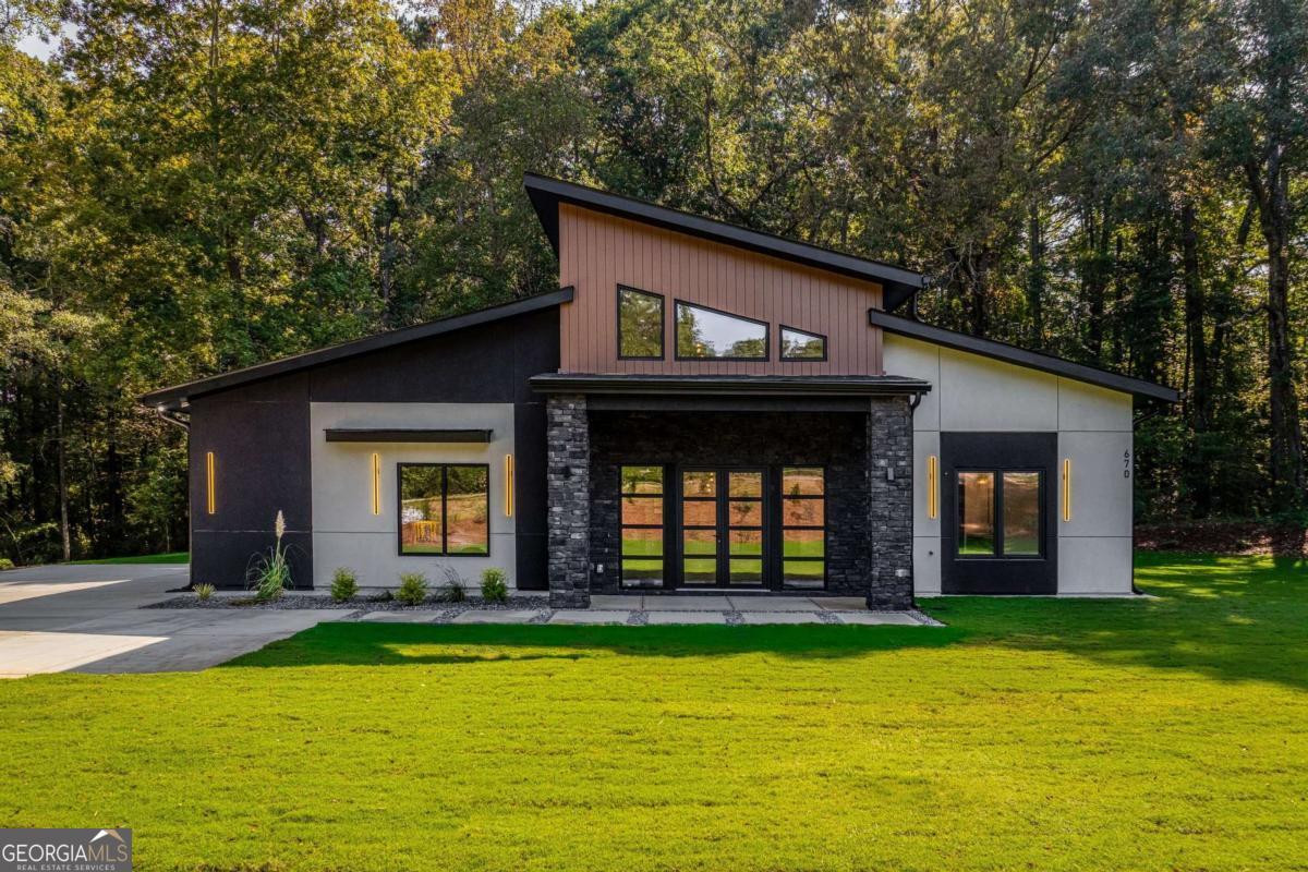 670 Loganville Highway Winder GA 30680