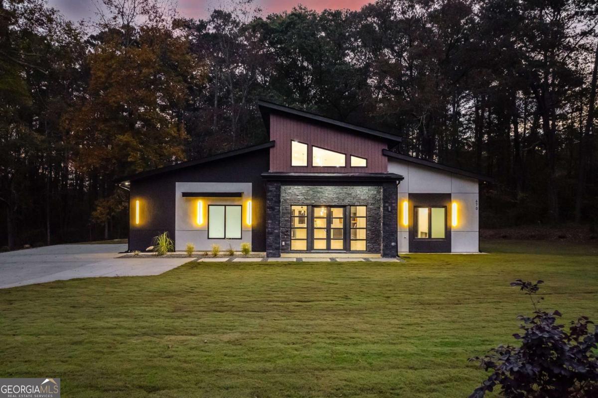 670 Loganville Highway Winder GA 30680