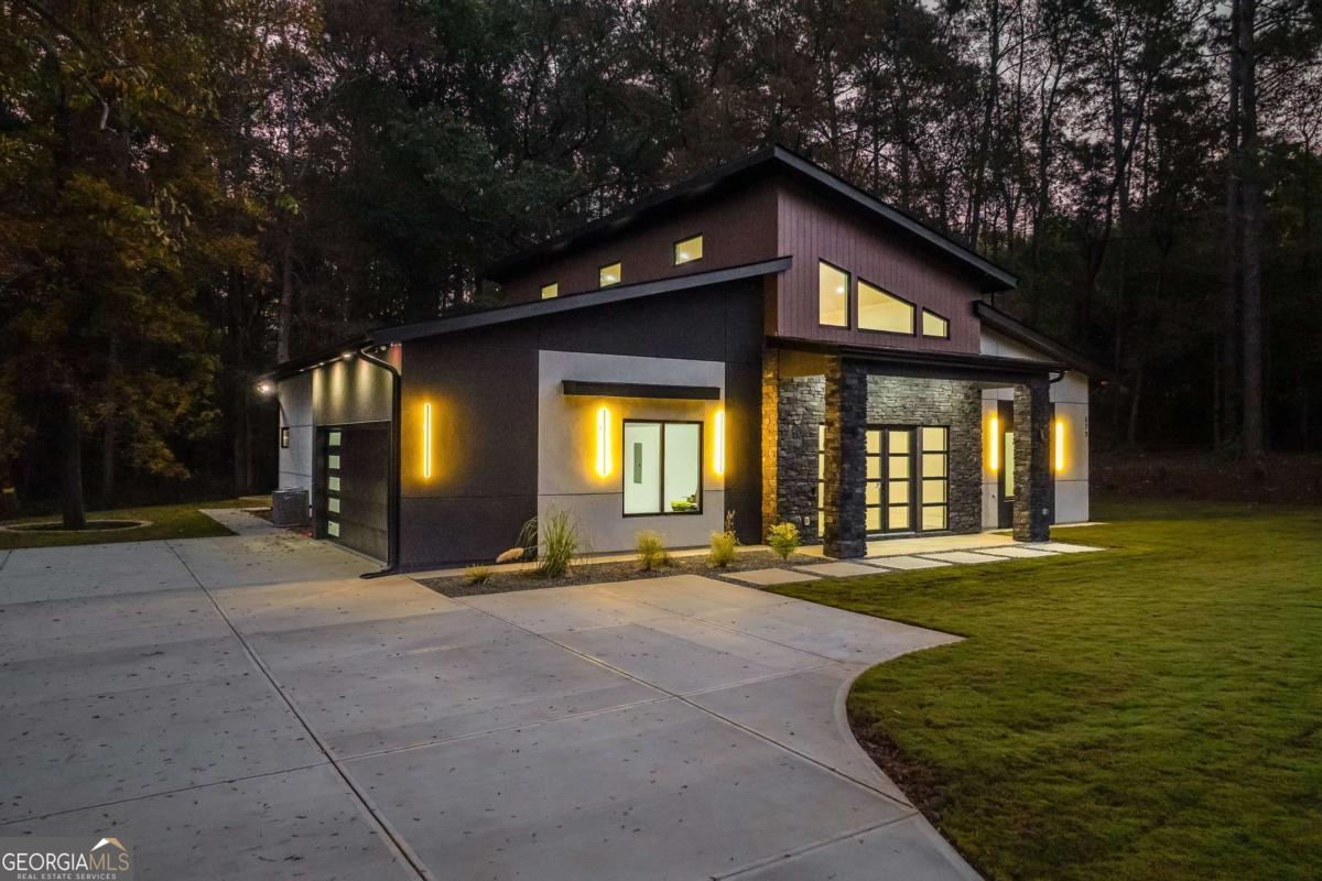 670 Loganville Highway Winder GA 30680