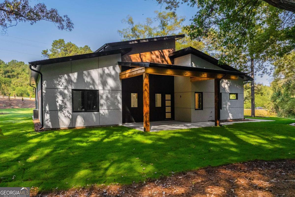 670 Loganville Highway Winder GA 30680
