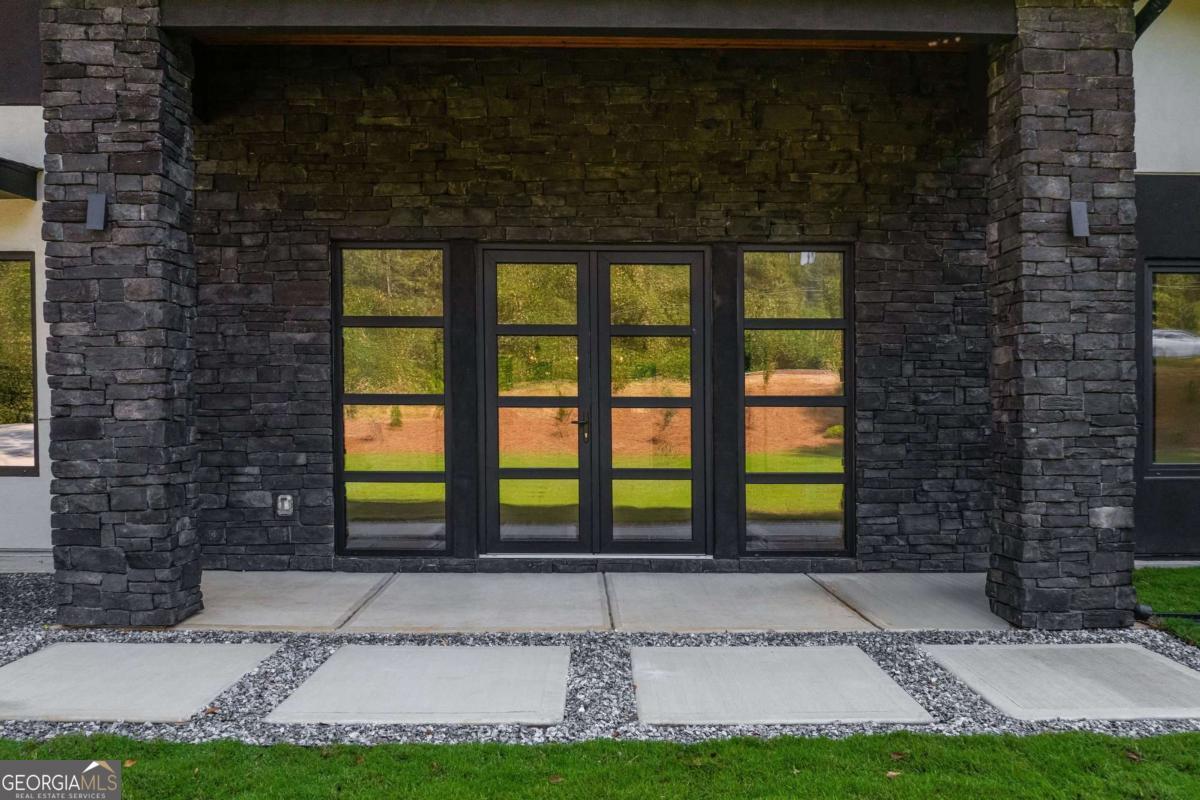 670 Loganville Highway Winder GA 30680