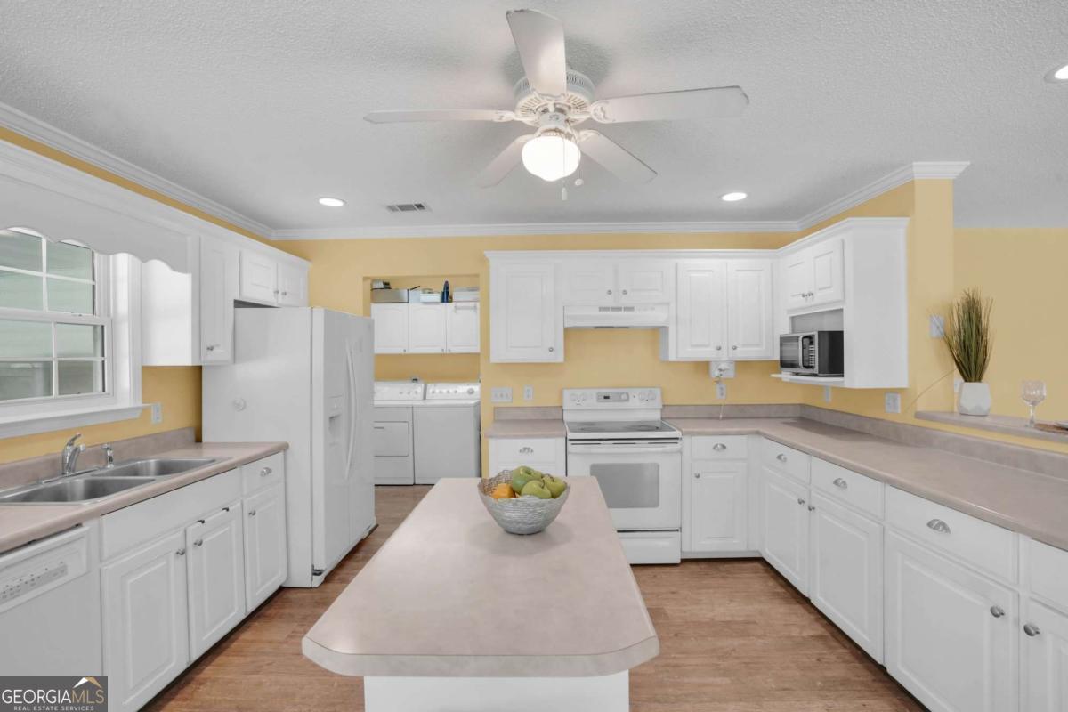 548 Sand Hill Road Brooklet GA 30415