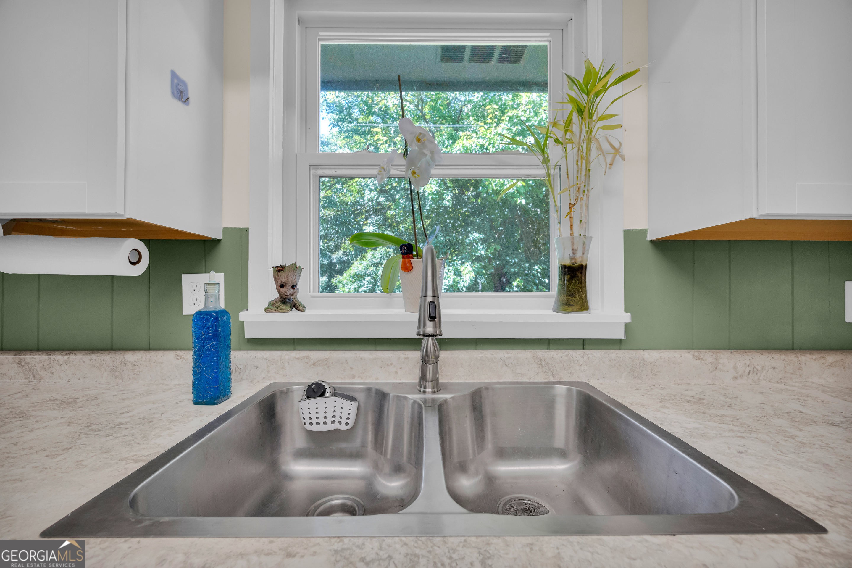 101 W Hendricks Street Bowman GA 30624