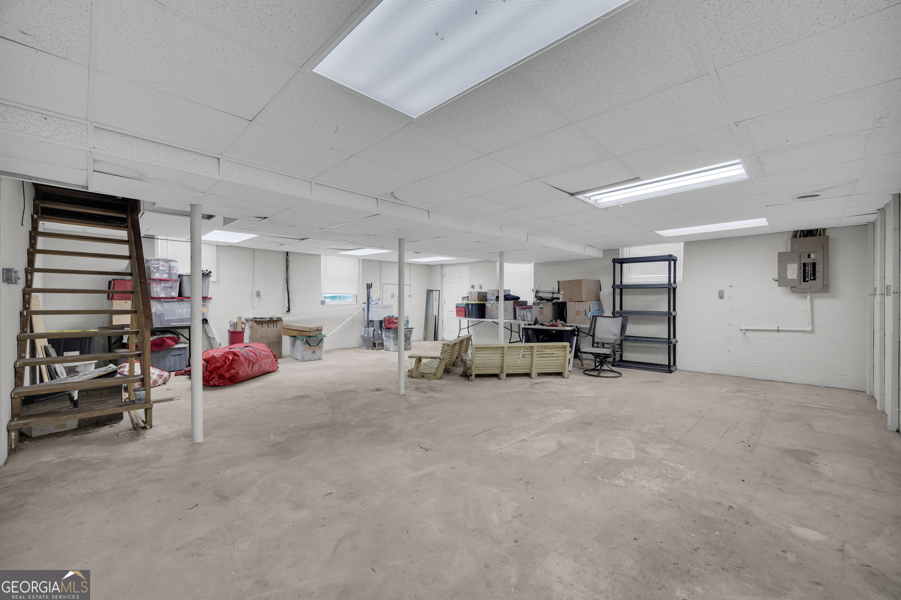 101 W Hendricks Street Bowman GA 30624
