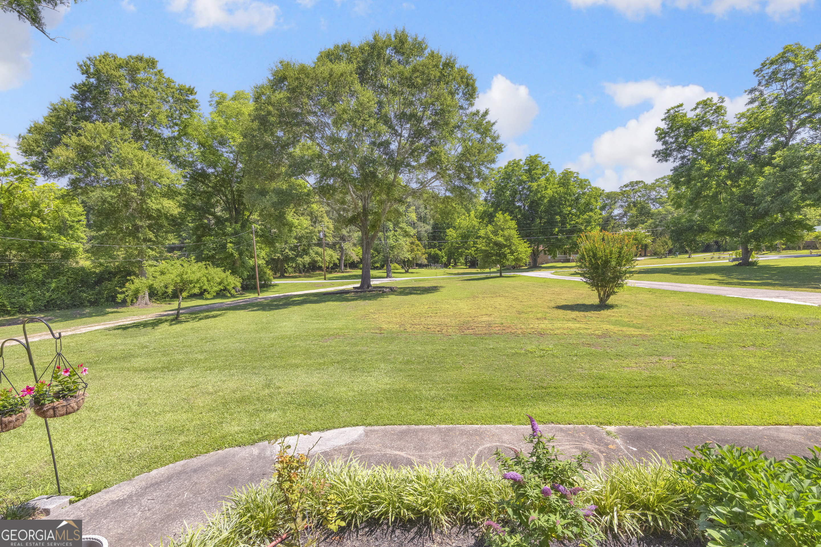 101 W Hendricks Street Bowman GA 30624