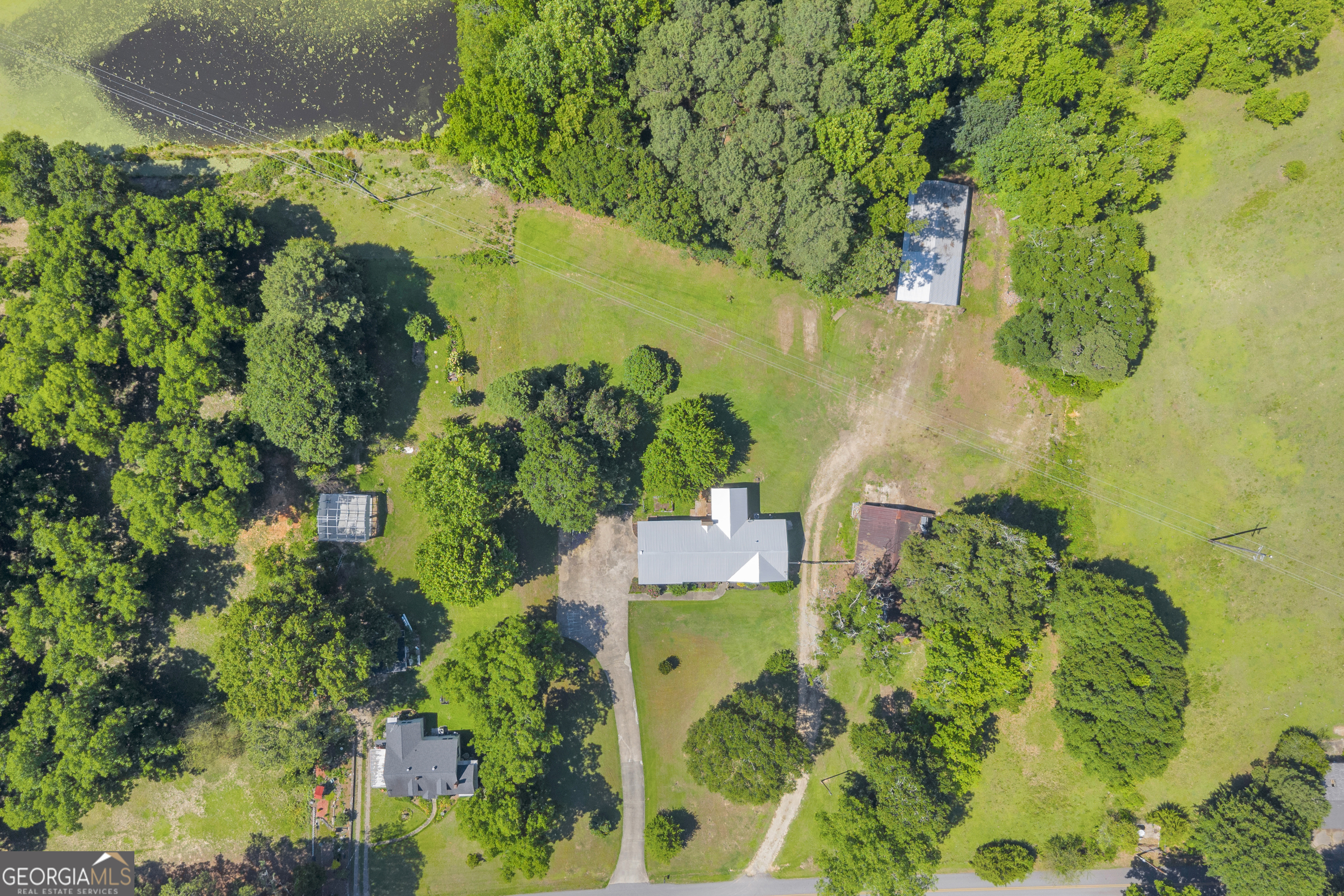 101 W Hendricks Street Bowman GA 30624