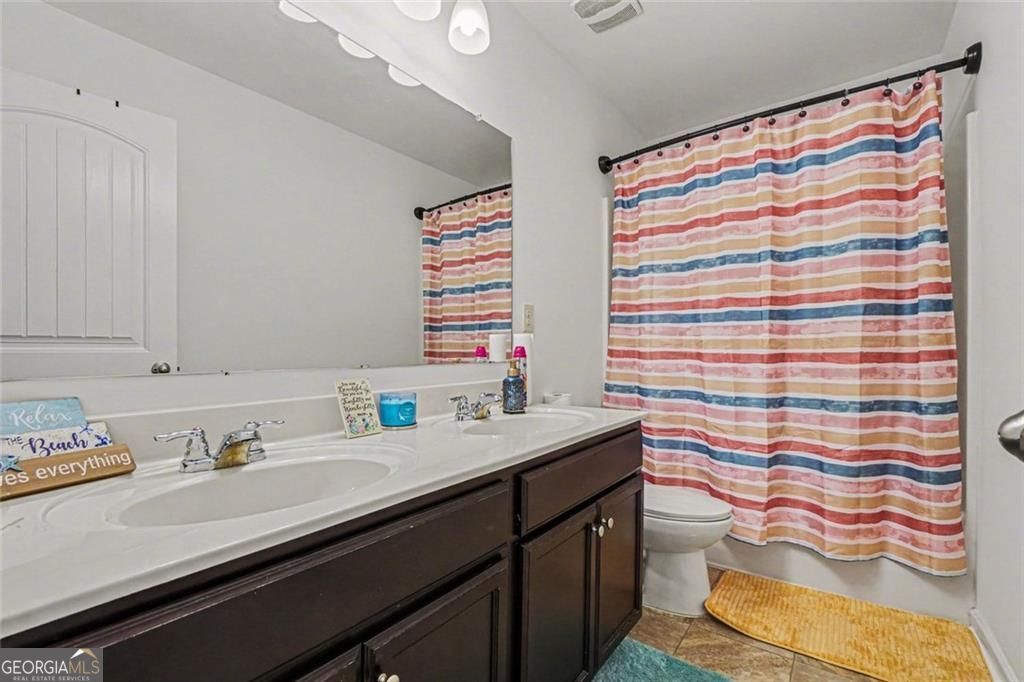 4987 Rapahoe Trail Atlanta GA 30349