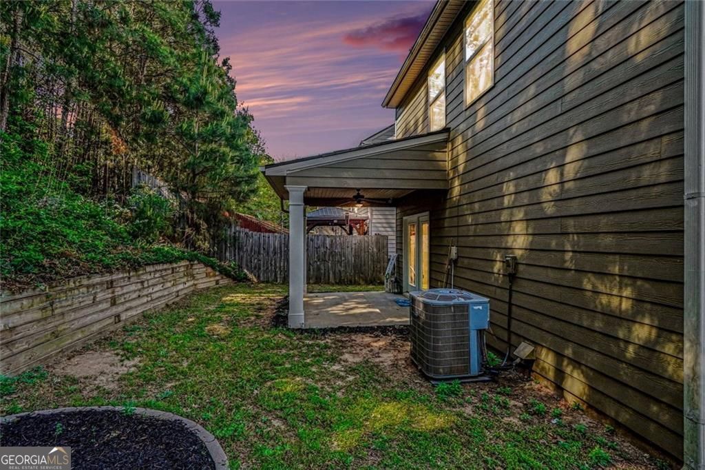 4987 Rapahoe Trail Atlanta GA 30349