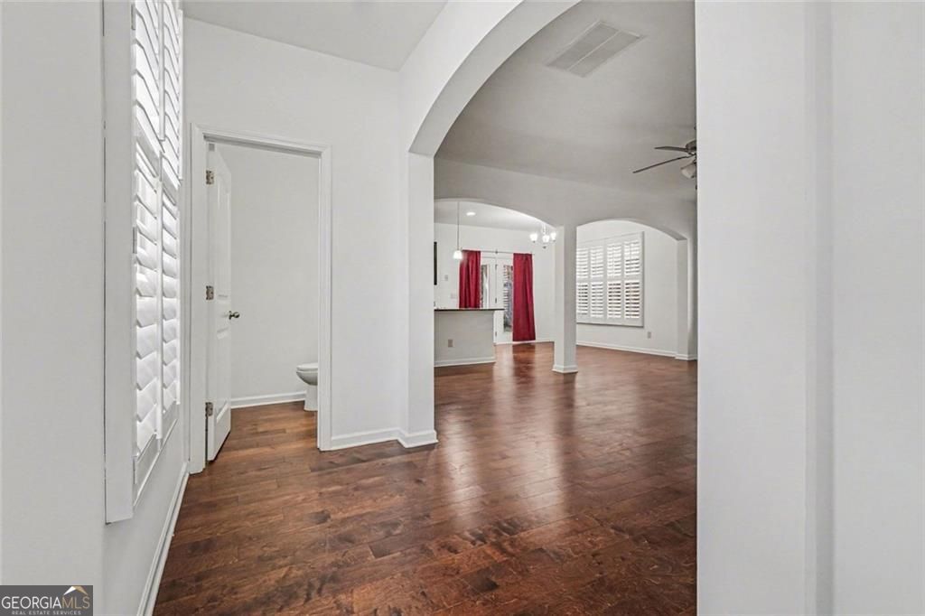 4987 Rapahoe Trail Atlanta GA 30349