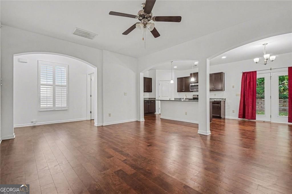 4987 Rapahoe Trail Atlanta GA 30349