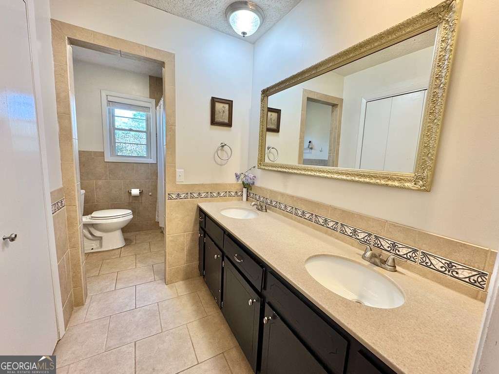 107 Newton Drive Lyons GA 30436