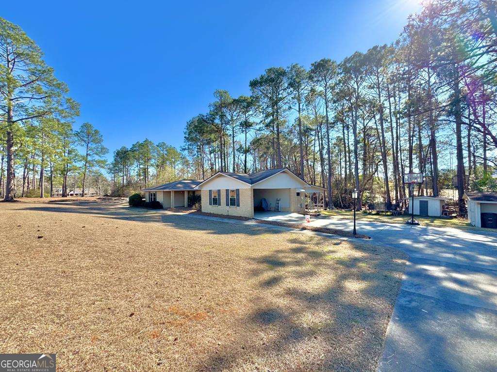 107 Newton Drive Lyons GA 30436